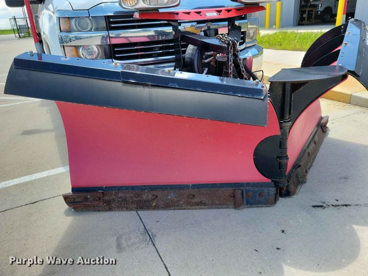 image for item EE1086 2015 Chevrolet  Silverado 2500HD dump bed pickup truck