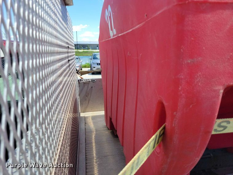 image for item EE1086 2015 Chevrolet  Silverado 2500HD dump bed pickup truck