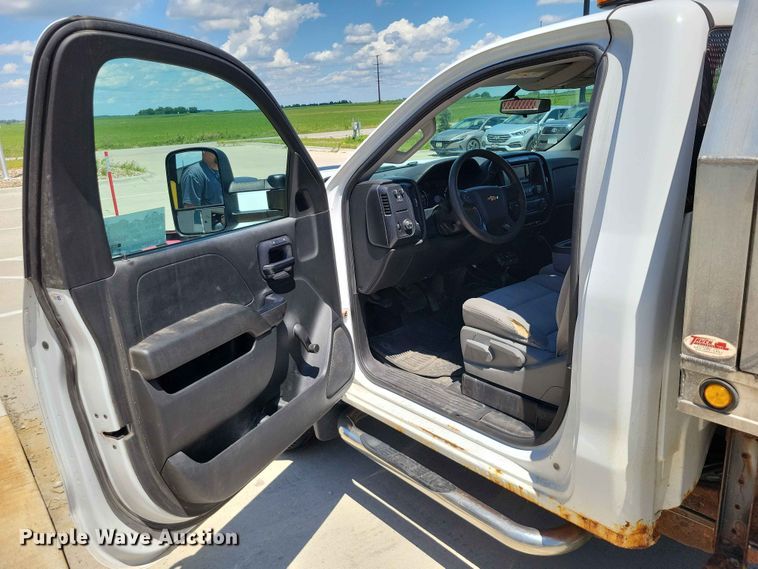 image for item EE1086 2015 Chevrolet  Silverado 2500HD dump bed pickup truck