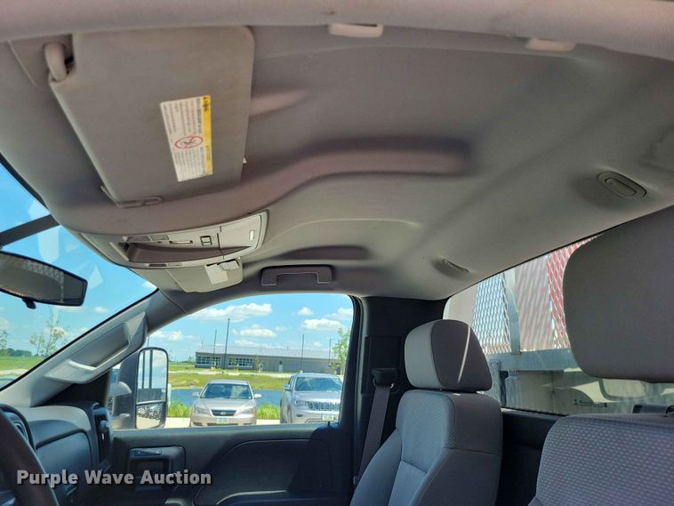 image for item EE1086 2015 Chevrolet  Silverado 2500HD dump bed pickup truck