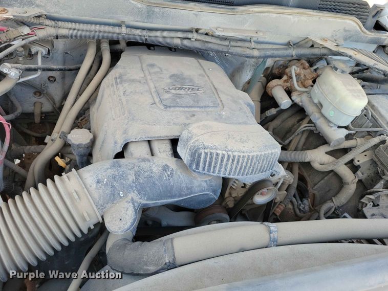 image for item EE1086 2015 Chevrolet  Silverado 2500HD dump bed pickup truck