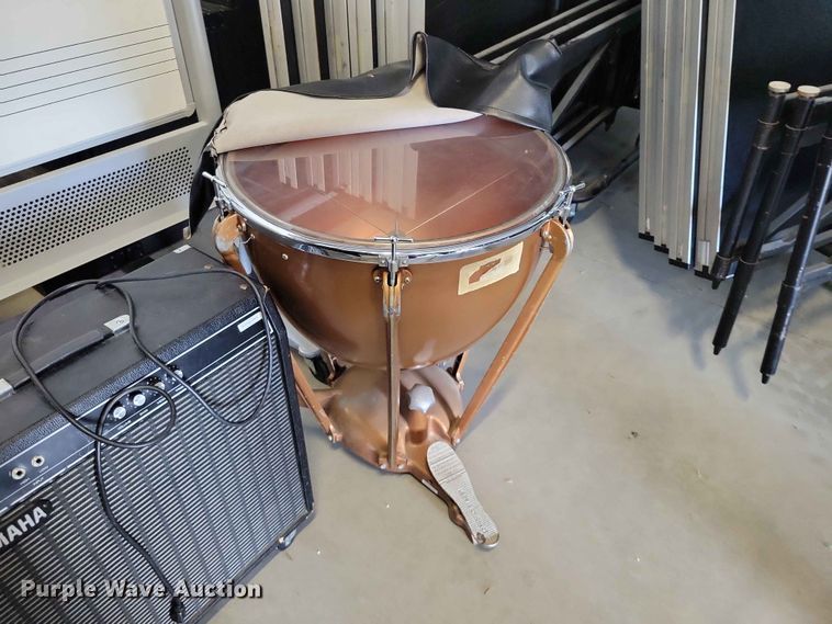 image for item EE1087 Music equipment