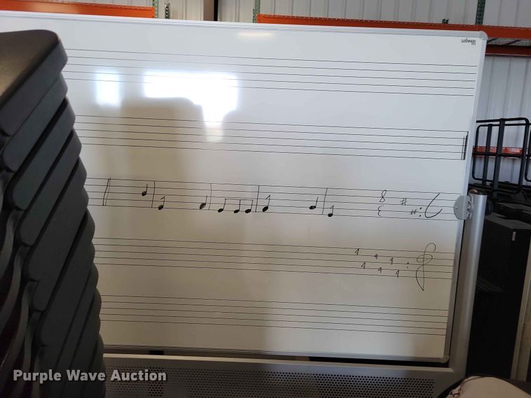 image for item EE1087 Music equipment