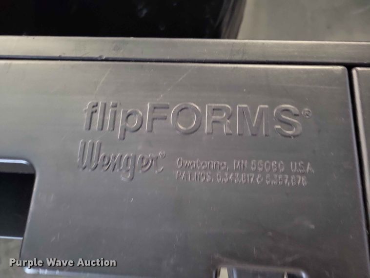 image for item EE1087 Music equipment