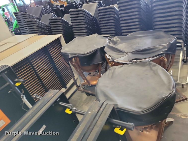 image for item EE1087 Music equipment