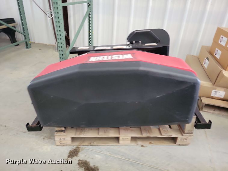 image for item EE1089 Western Pro- Flow 900 spreader