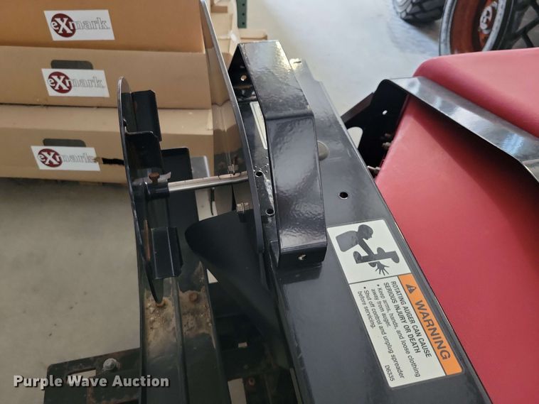 image for item EE1089 Western Pro- Flow 900 spreader