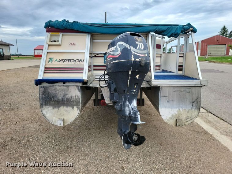 image for item EE1093 1999 JC MFG inc. Neptoon Dolphin 246 pontoon boat