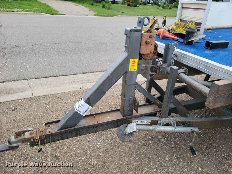 image for item EE1093 1999 JC MFG inc. Neptoon Dolphin 246 pontoon boat