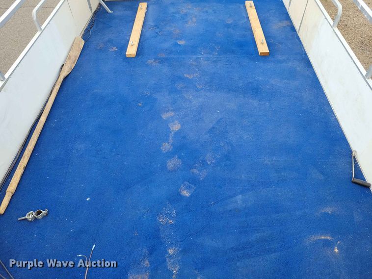 image for item EE1093 1999 JC MFG inc. Neptoon Dolphin 246 pontoon boat