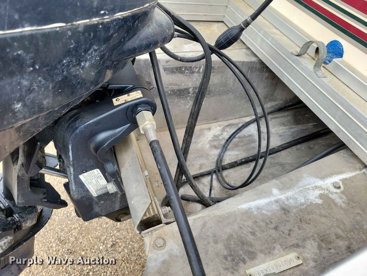 image for item EE1093 1999 JC MFG inc. Neptoon Dolphin 246 pontoon boat