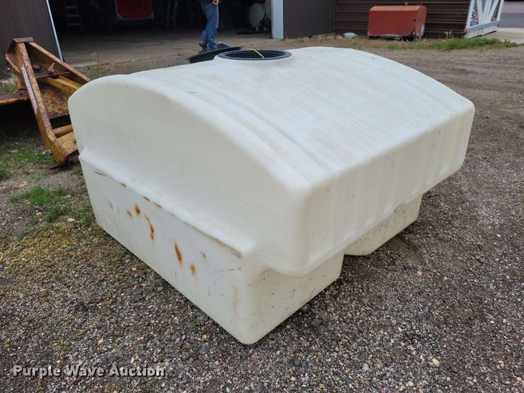 image for item EE1103 Poly tank