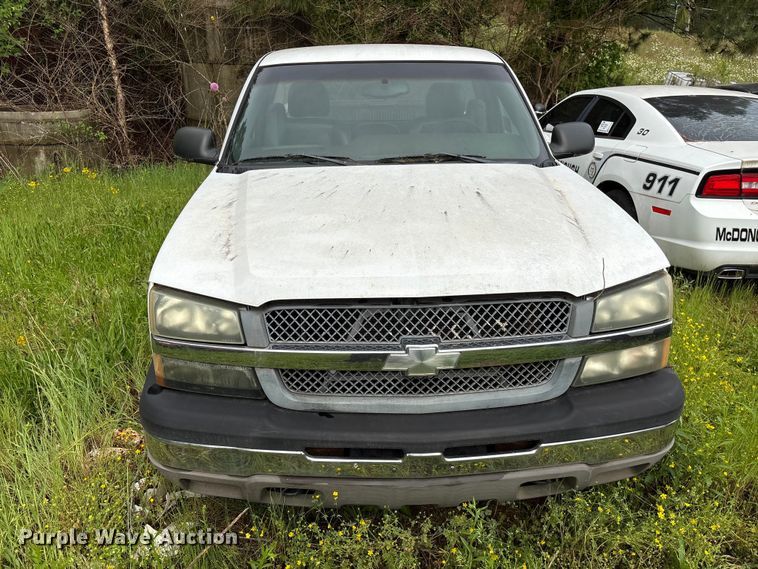 image for item EF1123 2003 Chevrolet Silverado 1500 pickup truck
