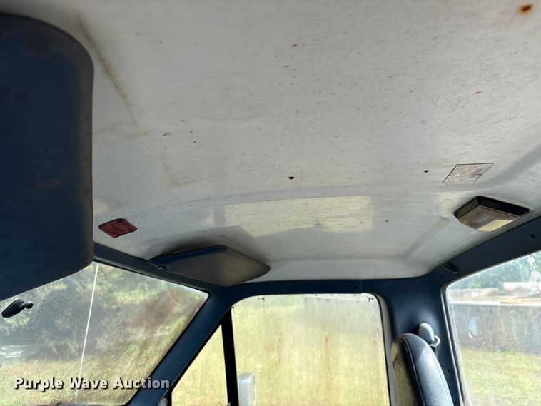 image for item EF1129 1996 Ford F250 pickup truck