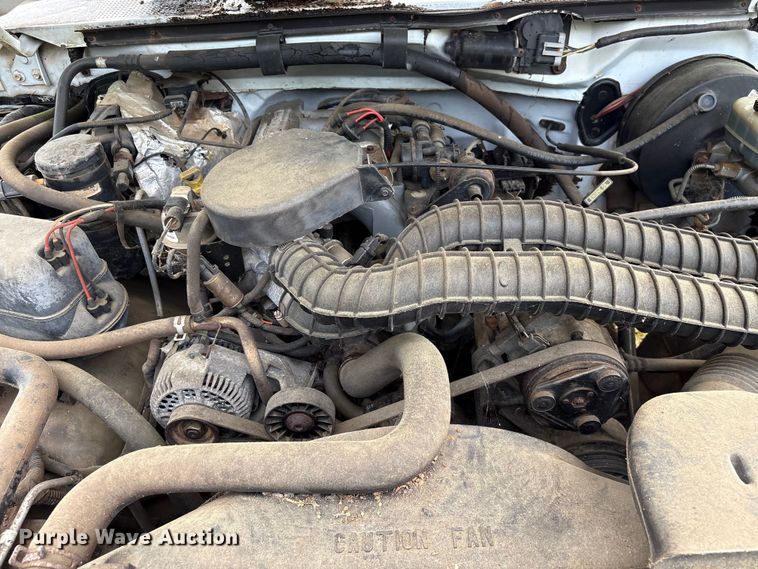 image for item EF1129 1996 Ford F250 pickup truck