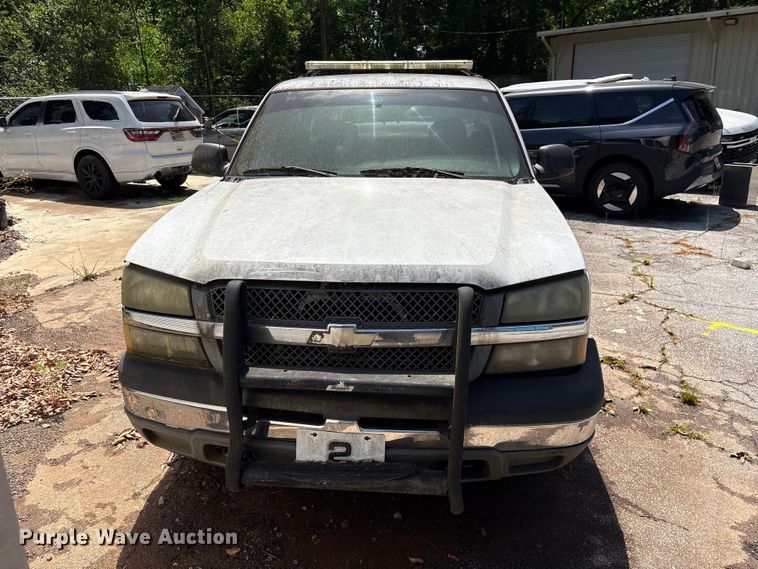 image for item EF1131 2005 Chevrolet Silverado 1500 Ext. Cab pickup truck