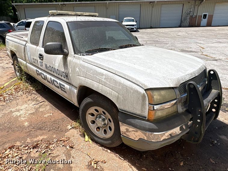 image for item EF1131 2005 Chevrolet Silverado 1500 Ext. Cab pickup truck
