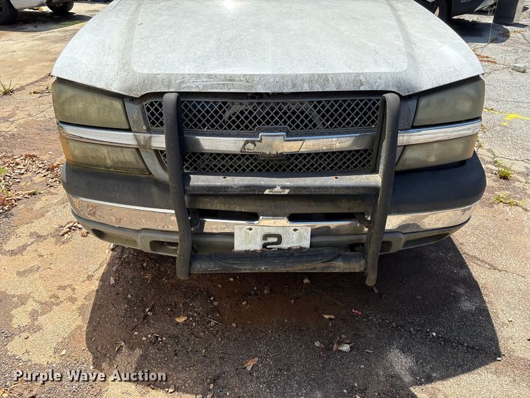 image for item EF1131 2005 Chevrolet Silverado 1500 Ext. Cab pickup truck