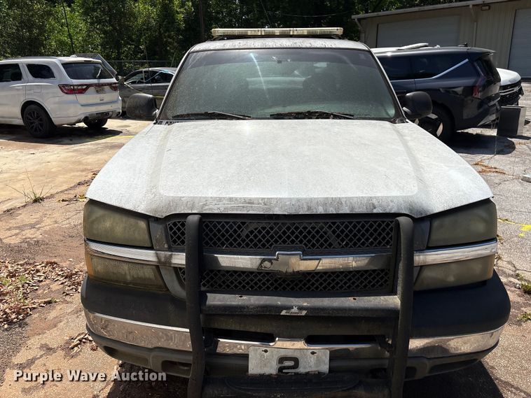 image for item EF1131 2005 Chevrolet Silverado 1500 Ext. Cab pickup truck