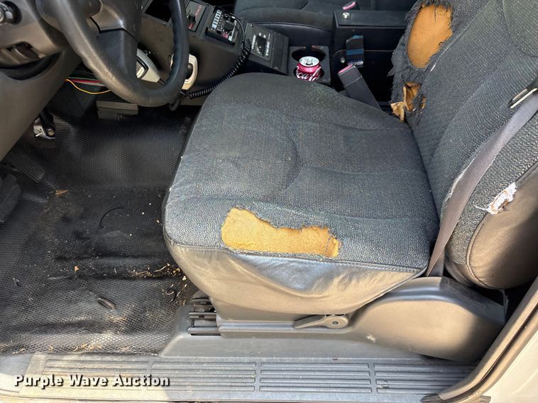 image for item EF1131 2005 Chevrolet Silverado 1500 Ext. Cab pickup truck