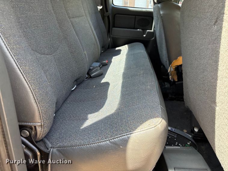 image for item EF1131 2005 Chevrolet Silverado 1500 Ext. Cab pickup truck