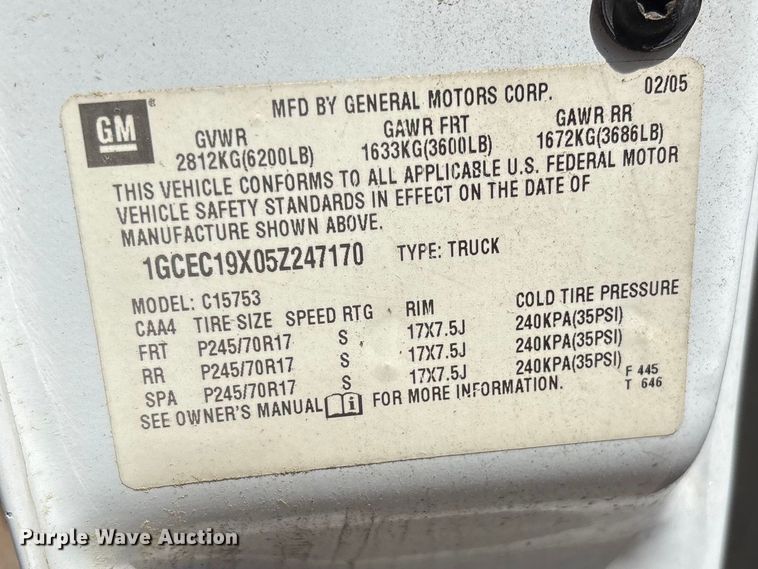 image for item EF1131 2005 Chevrolet Silverado 1500 Ext. Cab pickup truck