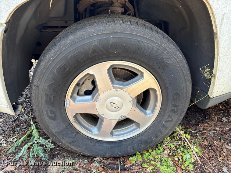 image for item EF1137 2004 Chevrolet Trailblazer SUV