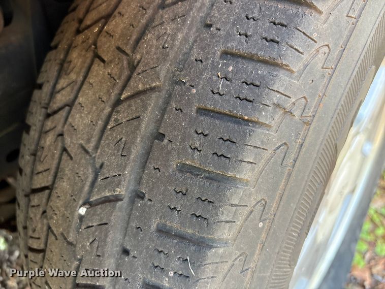 image for item EF1137 2004 Chevrolet Trailblazer SUV
