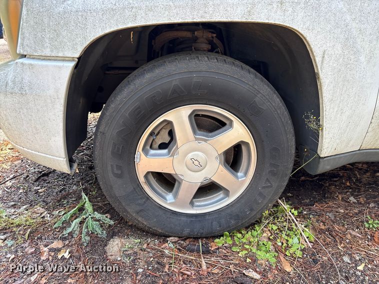 image for item EF1137 2004 Chevrolet Trailblazer SUV