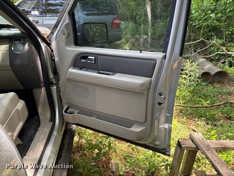 image for item EF1145 2011 Ford Expedition SUV