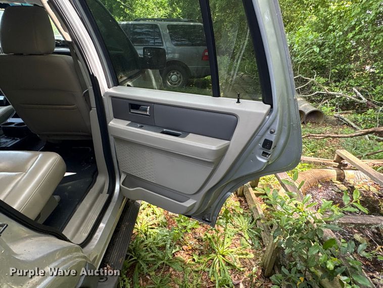 image for item EF1145 2011 Ford Expedition SUV