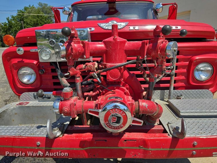 image for item EF1854 1972 Ford 750 pumper fire truck