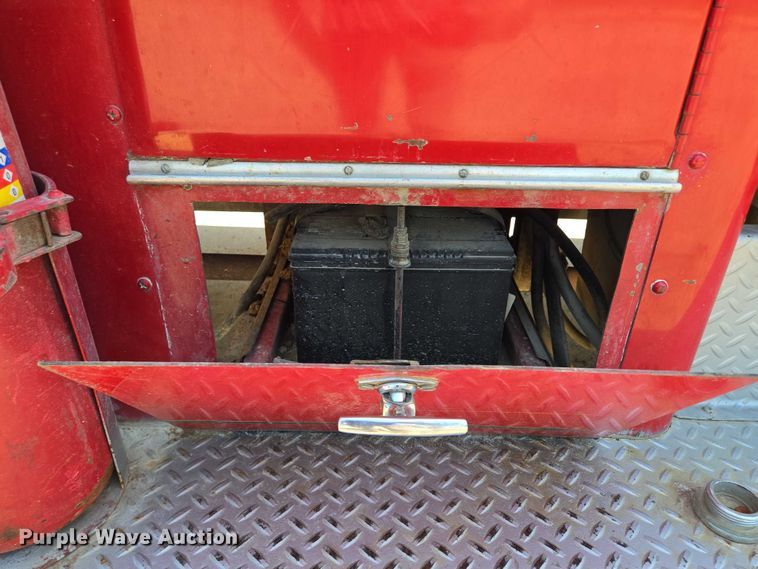 image for item EF1854 1972 Ford 750 pumper fire truck