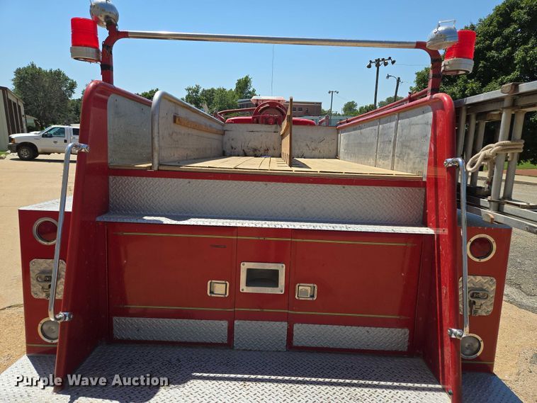 image for item EF1854 1972 Ford 750 pumper fire truck