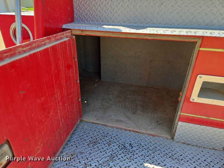 image for item EF1854 1972 Ford 750 pumper fire truck