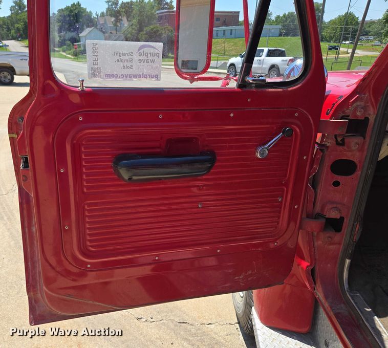 image for item EF1854 1972 Ford 750 pumper fire truck
