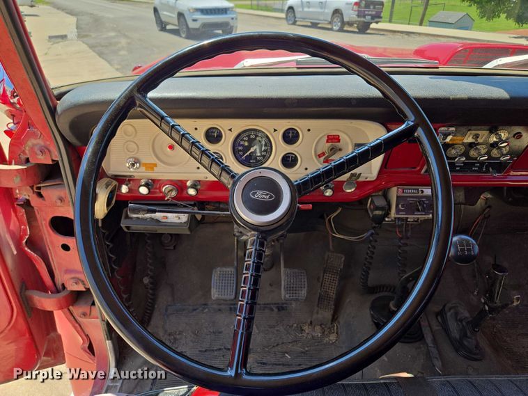 image for item EF1854 1972 Ford 750 pumper fire truck