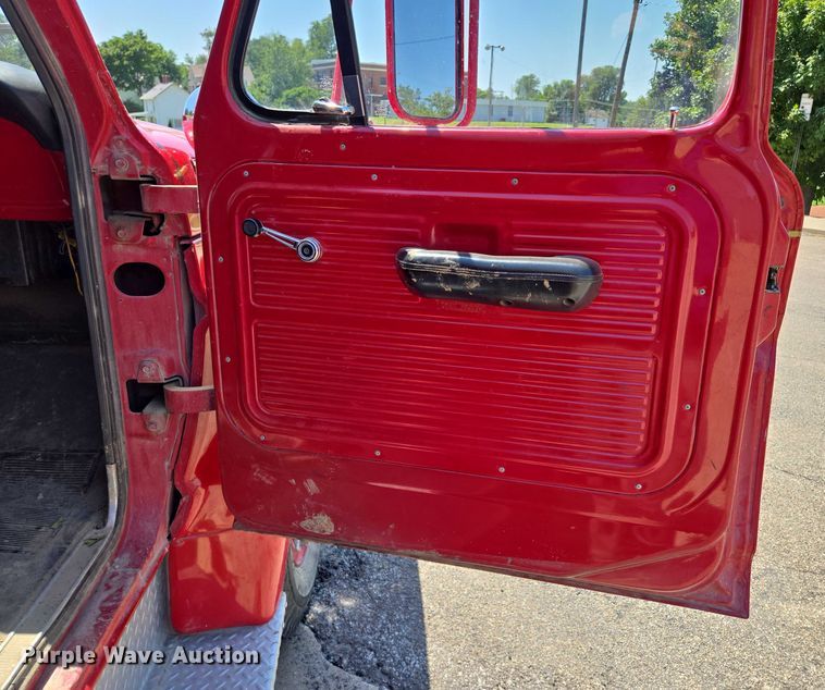 image for item EF1854 1972 Ford 750 pumper fire truck