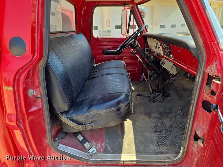 image for item EF1854 1972 Ford 750 pumper fire truck