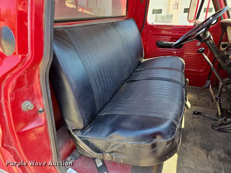 image for item EF1854 1972 Ford 750 pumper fire truck