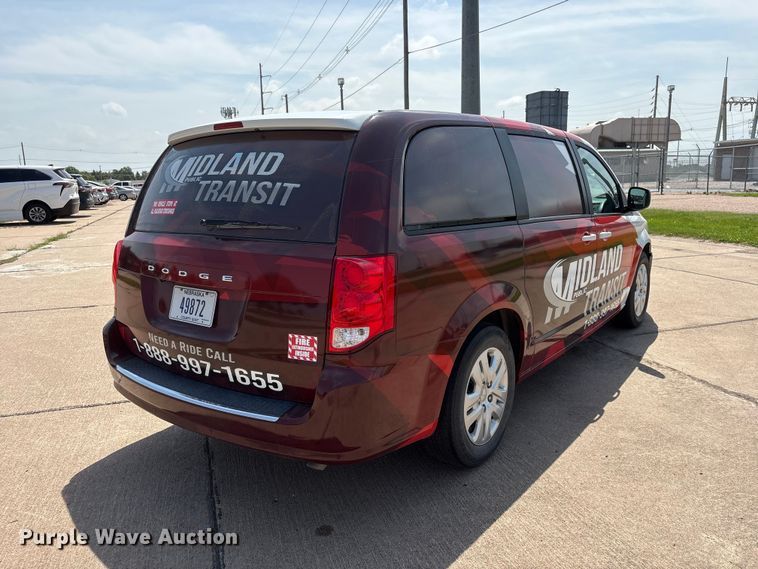 image for item EI5842 2018 Dodge Grand Caravan van