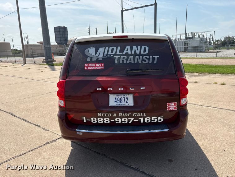 image for item EI5842 2018 Dodge Grand Caravan van