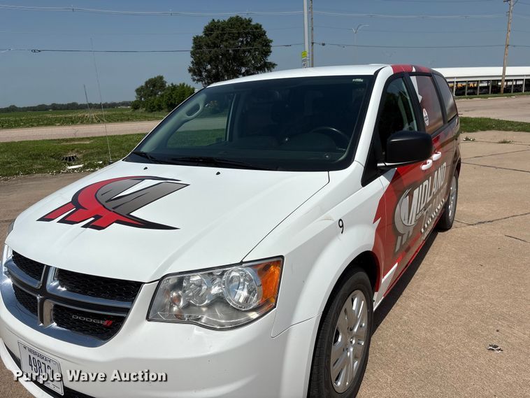 image for item EI5842 2018 Dodge Grand Caravan van