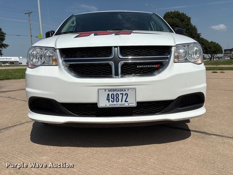 image for item EI5842 2018 Dodge Grand Caravan van