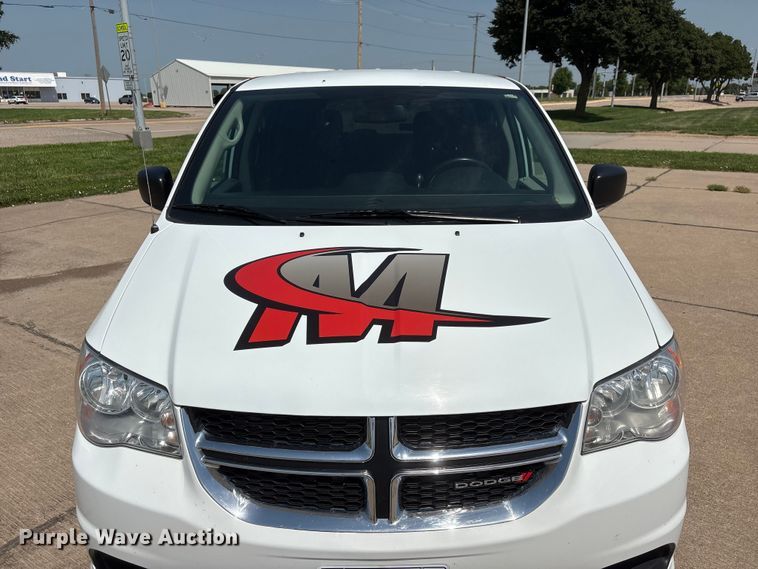 image for item EI5842 2018 Dodge Grand Caravan van