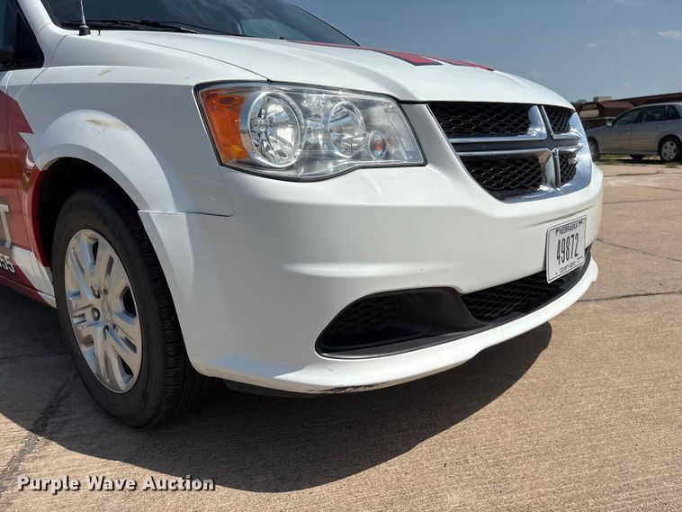 image for item EI5842 2018 Dodge Grand Caravan van