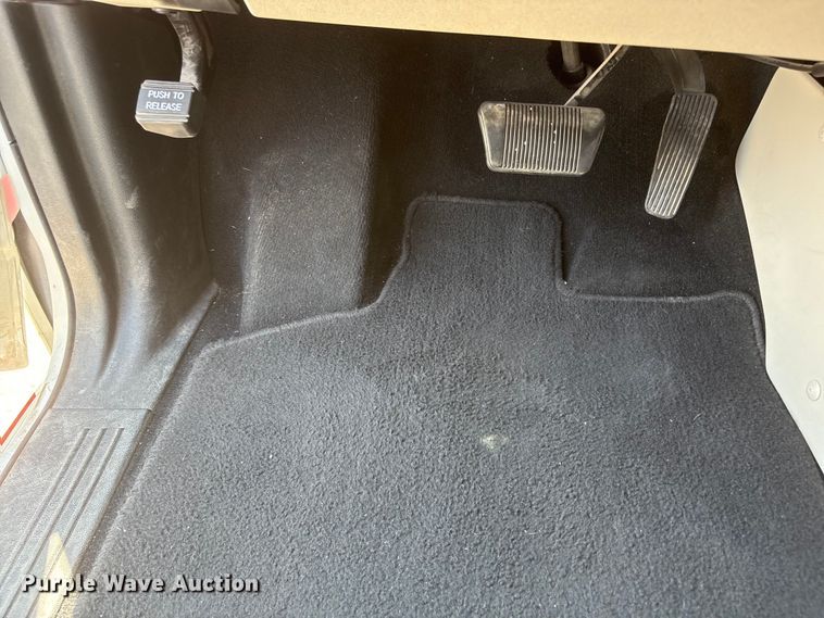 image for item EI5842 2018 Dodge Grand Caravan van