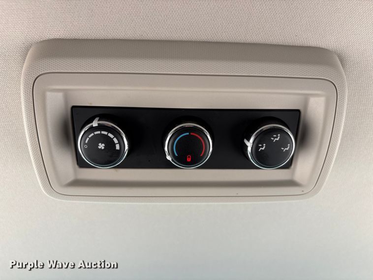 image for item EI5842 2018 Dodge Grand Caravan van
