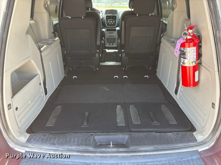 image for item EI5842 2018 Dodge Grand Caravan van