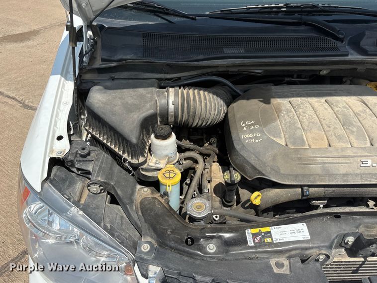 image for item EI5842 2018 Dodge Grand Caravan van